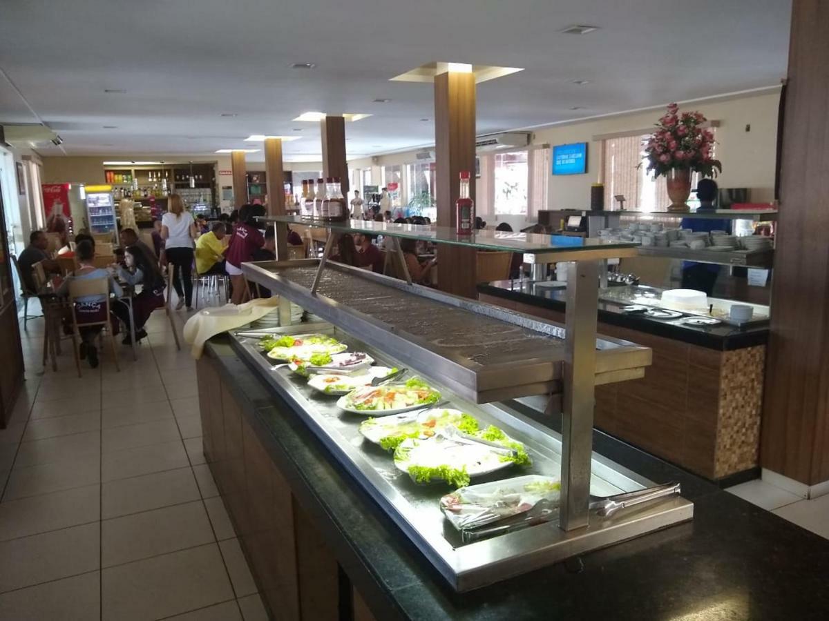 Hotel Brisa Do Аракати Экстерьер фото