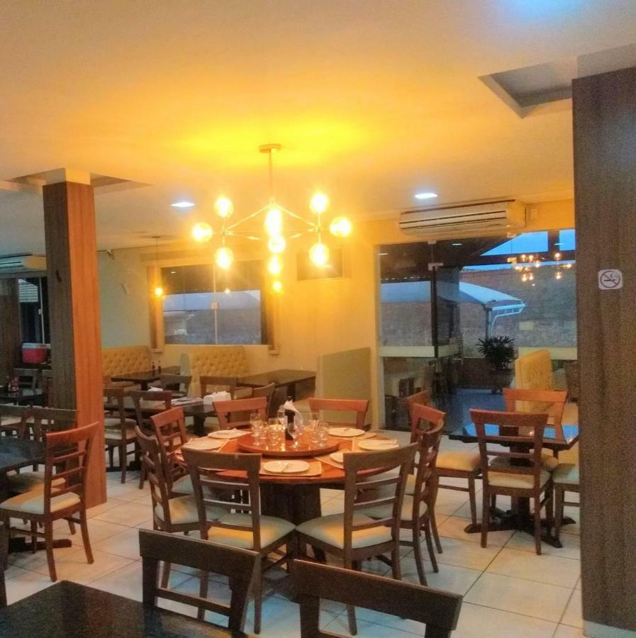 Hotel Brisa Do Аракати Экстерьер фото